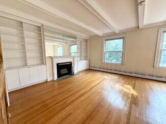 1712 Beacon St Unit 2, Brookline, MA 02445