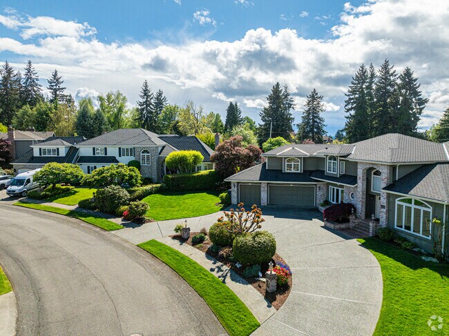 Normandy Park features beautiful single family homes.