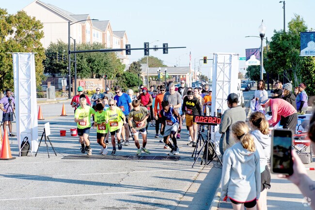 Cleveland Heights is very close to amenities in downtown, like the Monster Dash 5K race.