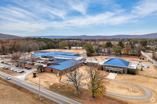 Central School received an overall rating of 8/10 on GreatSchools.