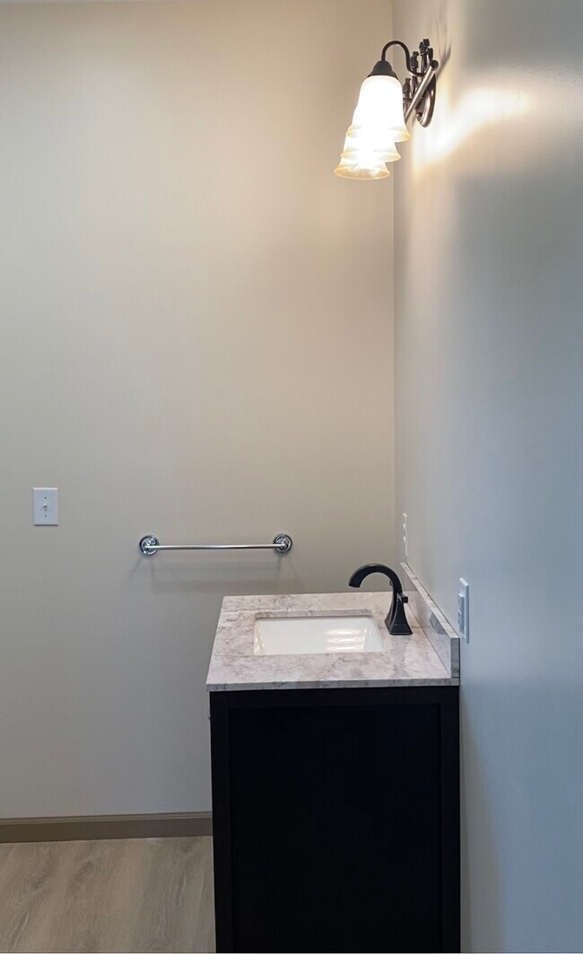 105 Wapak St unit Suite 2, Wapakoneta, OH 45895 - photo 6