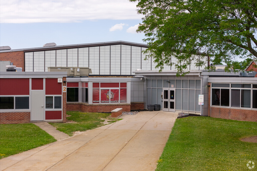 Regan Intermediate School ranks 5th in best public elementary schools in Niagara County.