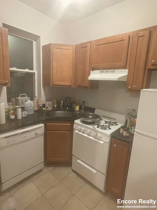 1189 Commonwealth Ave unit 13, Boston, MA 02134 - photo 2