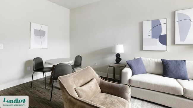 18101 Point Lookout Dr unit 317, Nassau Bay, TX 77058 - photo 6