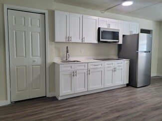 1335 Garner Ln, Columbia, SC 29210