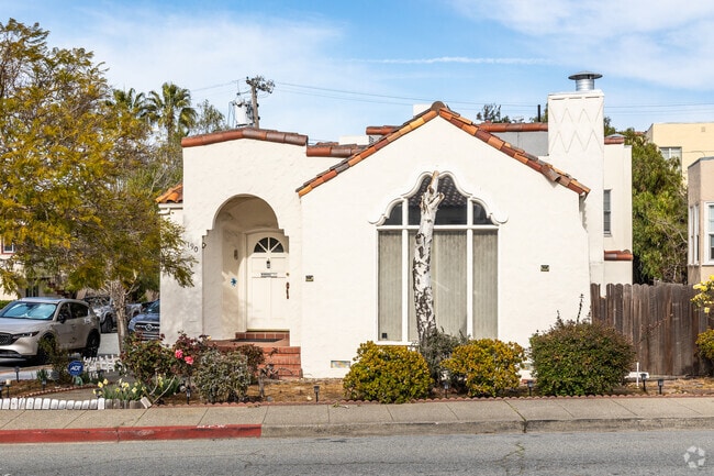 Homes with Spanish influences are common in Downtown Millbrae.