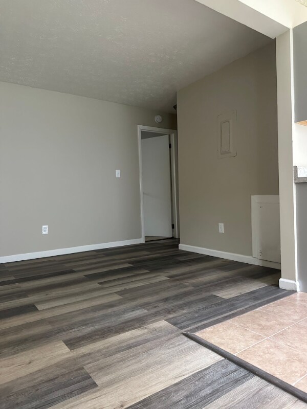 516 Massillon Rd unit 9, Akron, OH 44306 - photo 6