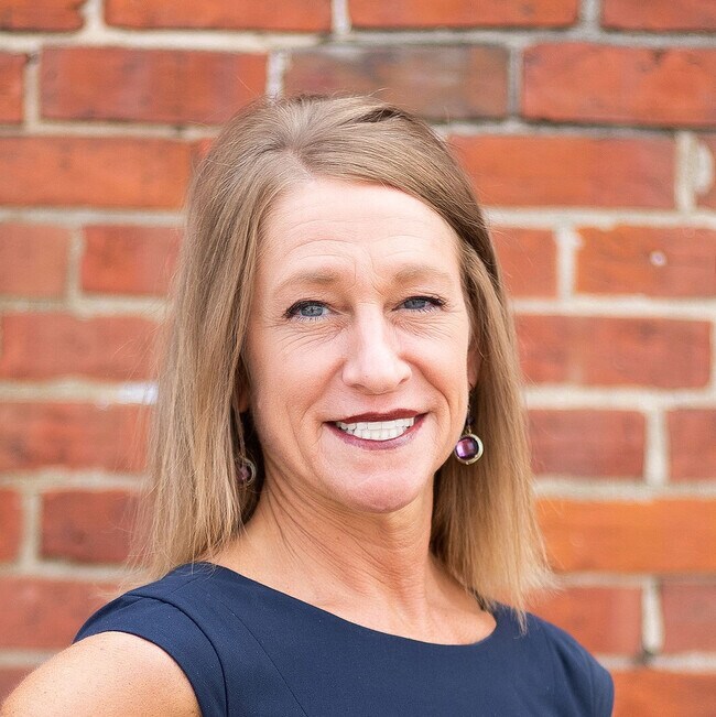 Julie Pellum