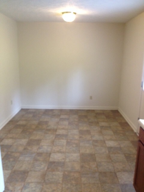 215 Mcdaniel Ave, Richmond, KY 40475 - photo 6