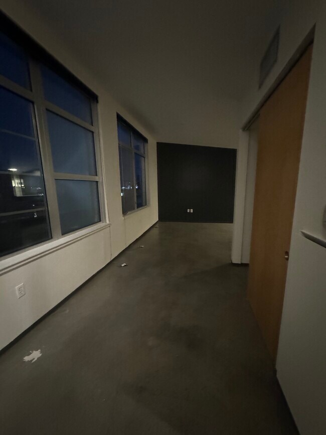 160 E Berkeley St unit 308, Boston, MA 02118 - photo 7