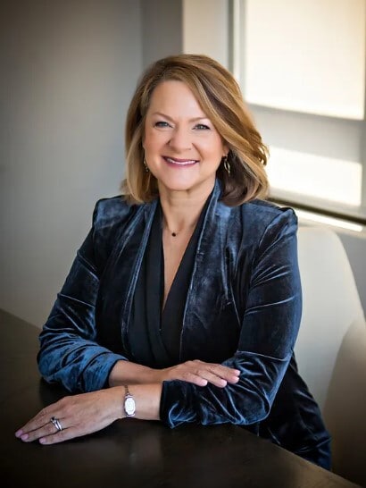 Wendy Warren Bradley