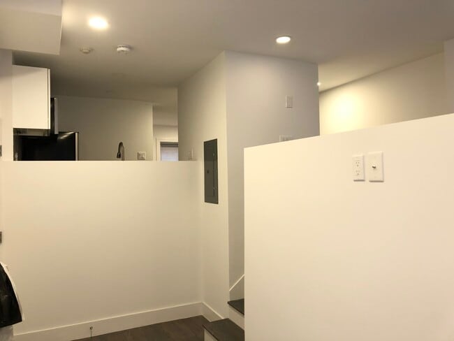 83 Phillips St unit 1, Boston, MA 02114 - photo 6