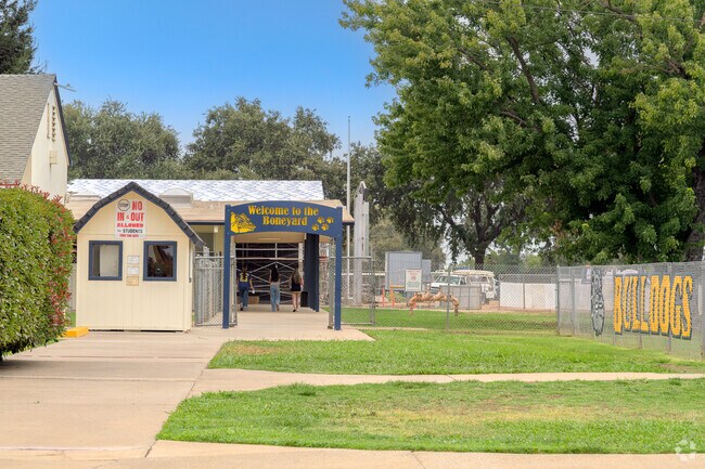 Gridley High School has an enrollment of approximately 644 students in grades 9-12.