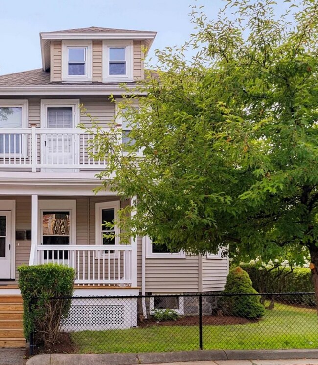 36-38-38 Burgoyne St Unit 1, Boston, MA 02124