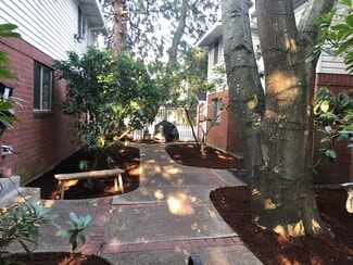 39 SE 60th Ave, Portland, OR 97215