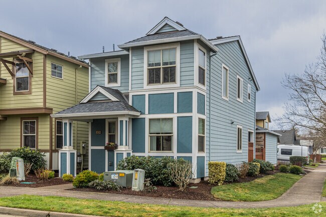 South Covallis features a variety of home styles including pastel-colored Foursquares.