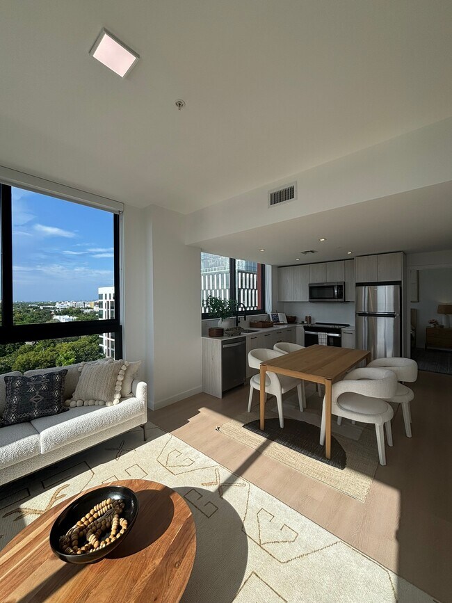 237 NW 31st St unit E1, Miami, FL 33127 - photo 5