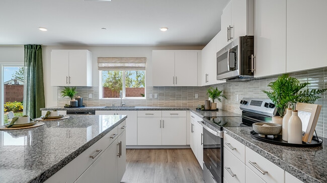 1420 Braided Mane Dr, San Jacinto, CA 92582 - photo 3