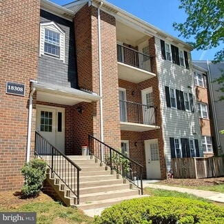18308 Streamside Dr Unit 103, Gaithersburg, MD 20879
