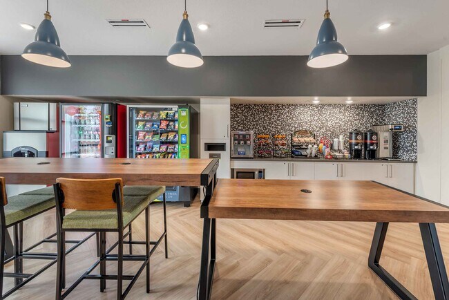 4060 Center Park Dr, Colorado Springs, CO 80916 - photo 7