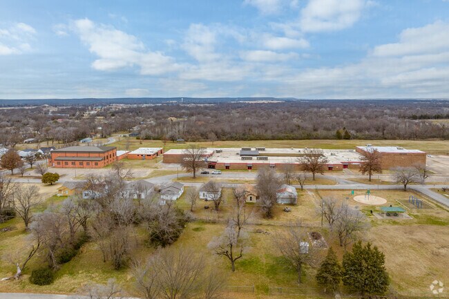 Kids are challenged to excel at Dunbar Elementary.