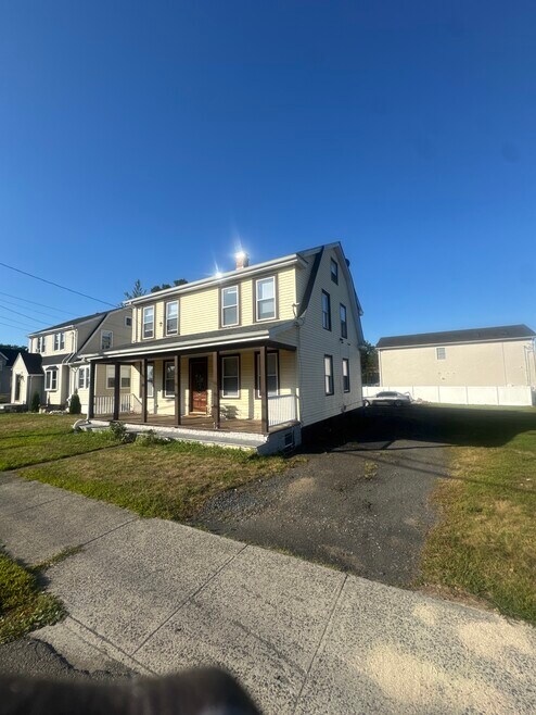 120 S End Rd unit 2nd Flr, New Haven, CT 06512 - photo 1