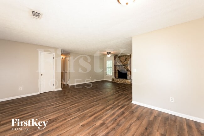 3345 Newcastle Way, Snellville, GA 30039 - photo 3