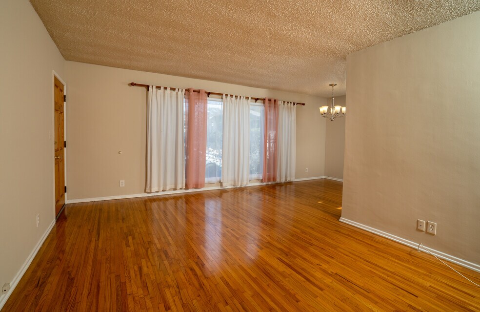 2318 10th St unit 2, Santa Monica, CA 90405 - photo 1