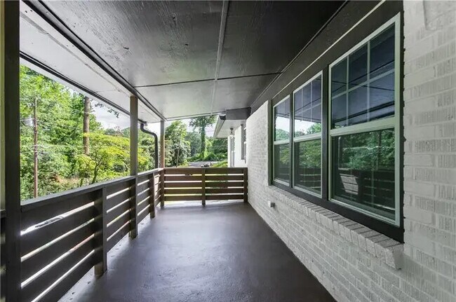 167 Rockmart Dr SW, Atlanta, GA 30314 - photo 2