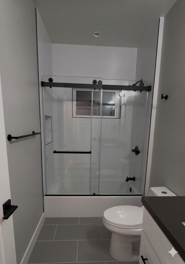 2269 Euclid Ave unit 2269 Euclid Ave Unit, Long Beach, CA 90815 - photo 7