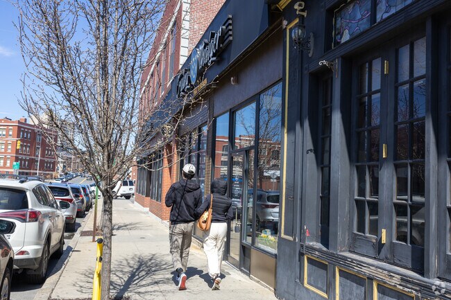 Crying Thaiger is a great spot for a quick lunch or tasty dinner in the Suffolk Square neighborhood.