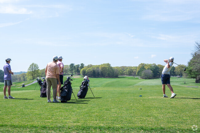 Sav-Mor golfers tee it up at William J. Devine Golf Course at Franklin Park.