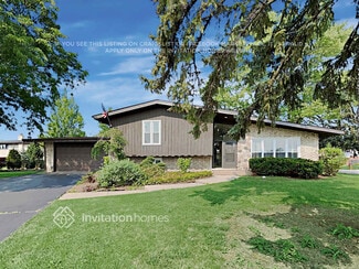 6031 W 129th St, Palos Heights, IL 60463