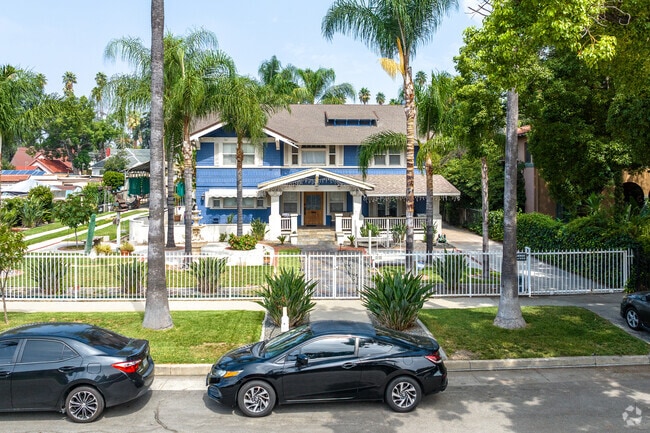 Explore a spacious single-family Craftsman-style home in the SBHS neighborhood.