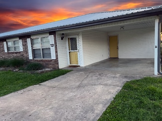 628-630 S 21st St Unit 628, Rogers, AR 72758