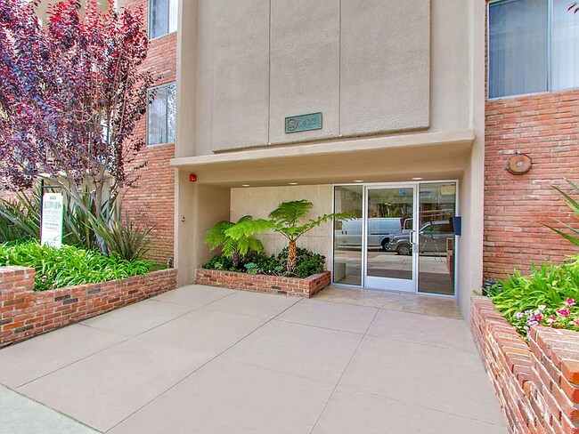 The Kelton Arms, Los Angeles, CA 90024 - photo 3