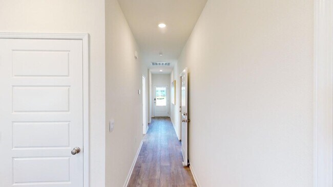 1301 Legacy Rd, Mobile, AL 36608 - photo 5