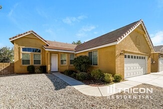 733 Pino Ave, Lancaster, CA 93535