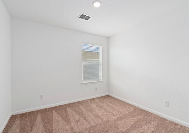 6007 Luckey Run unit 36503398, San Antonio, TX 78252 - photo 7