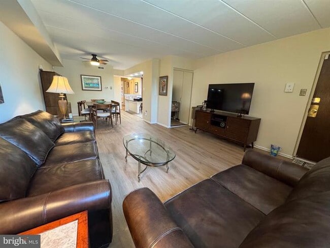 Executive Suites Condominiums unit A1, Philadelphia, PA 19116 - photo 4