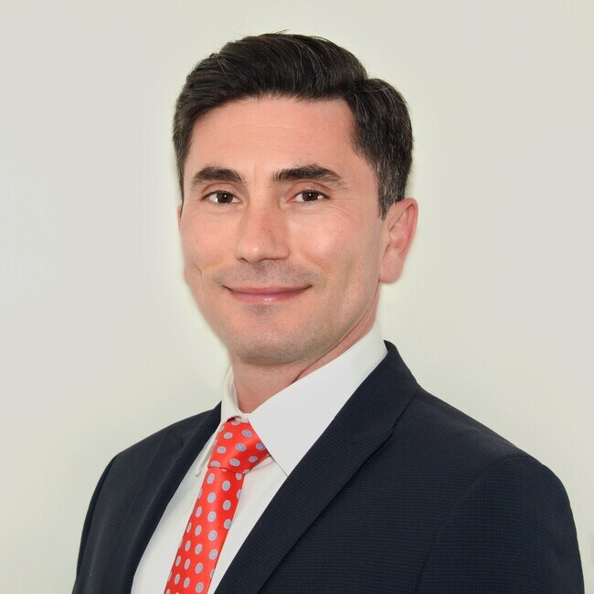Agent Photo