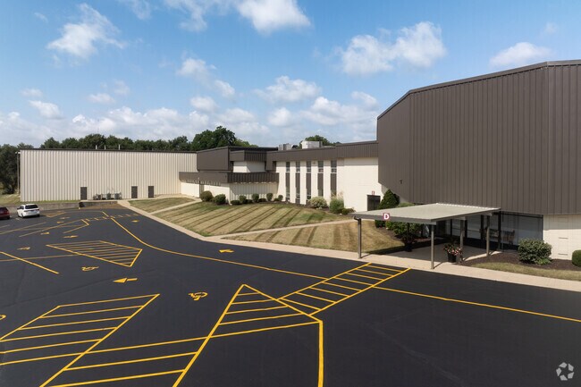 Berean Baptist Christian School is a private school located in Rockford, Illinois.