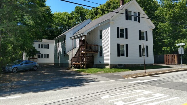 74 Main St unit 4, Yarmouth, ME 04096 - photo 3