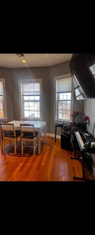 190 Campbell Ave unit 2b, Revere, MA 02151 - photo 3