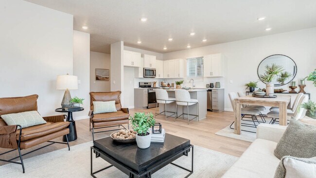 2110 36th Ave, Forest Grove, OR 97116 - photo 7