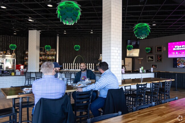 Modern Brewery now serves lunch with its delicious brews.