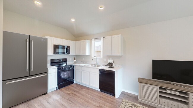 221 Terrace Dr unit 36042512, Beebe, AR 72012 - photo 3