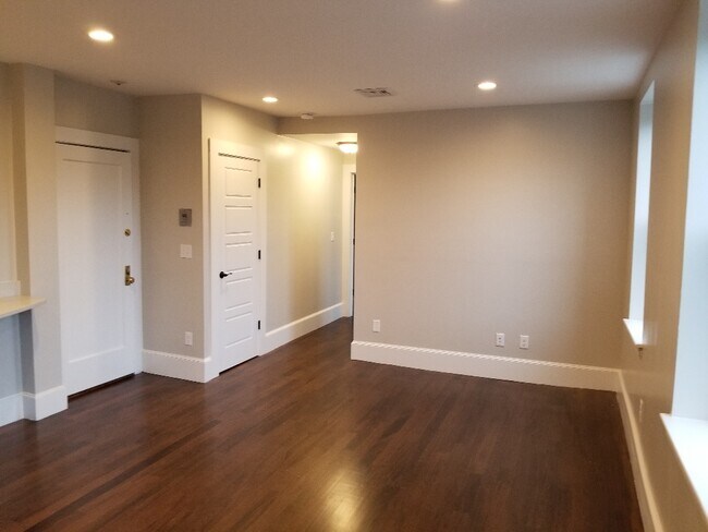 1404 Commonwealth Ave unit 2, Brighton, MA 02135 - photo 4