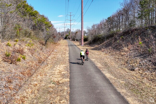 The Washington Baltimore and Annapolis Trail runs right past Overbrook, and connects bikers and joggers to nearby hubs.
