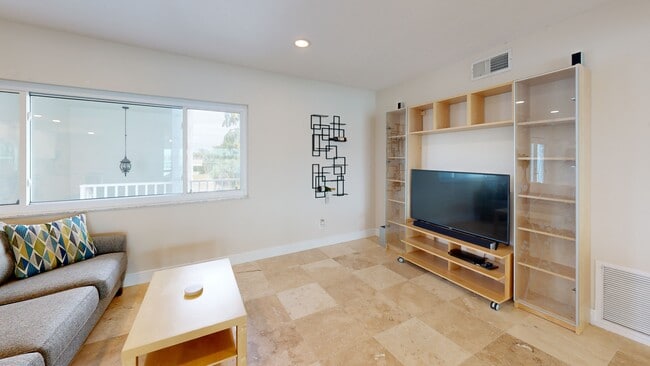 800 Madonna Blvd unit 1, Saint Petersburg, FL 33715 - photo 3